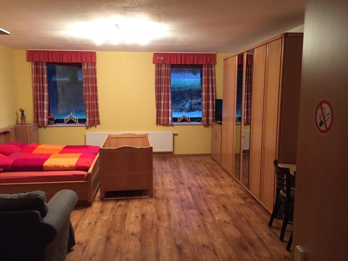 Pension Poehlbergblick Annaberg Extérieur photo